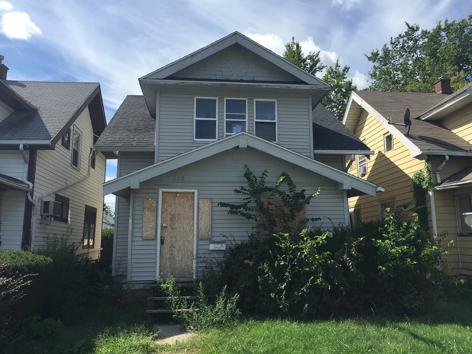680 Bowman St photo 1