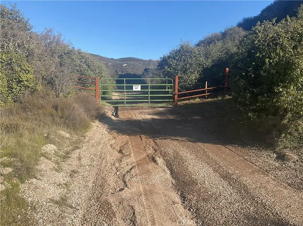 67034 Paulsen Rd, Lockwood, CA 93932