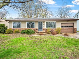 1824 Johnson Dr, Normal, IL 61761