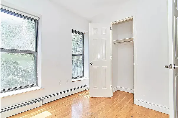 Rented by REAL New York | media 25