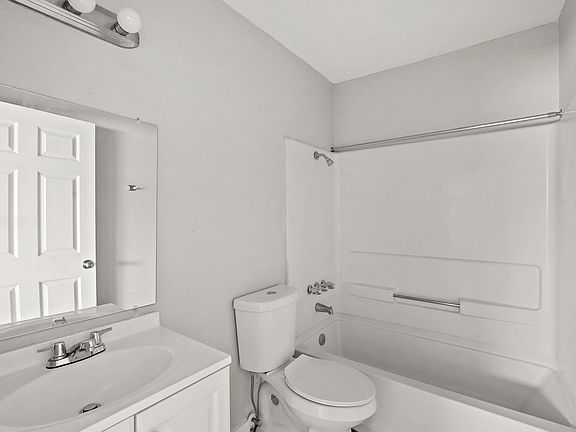 4th image of 7815 Glass St