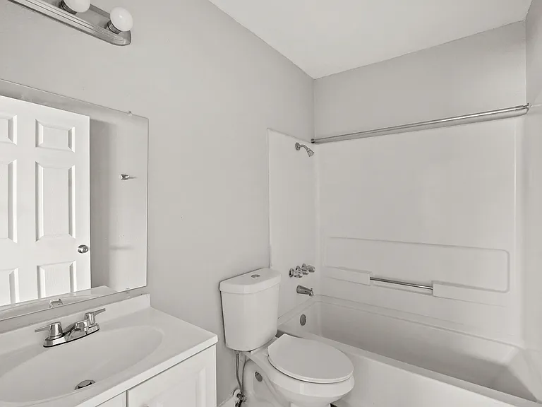 7815 Glass St — Photo 10