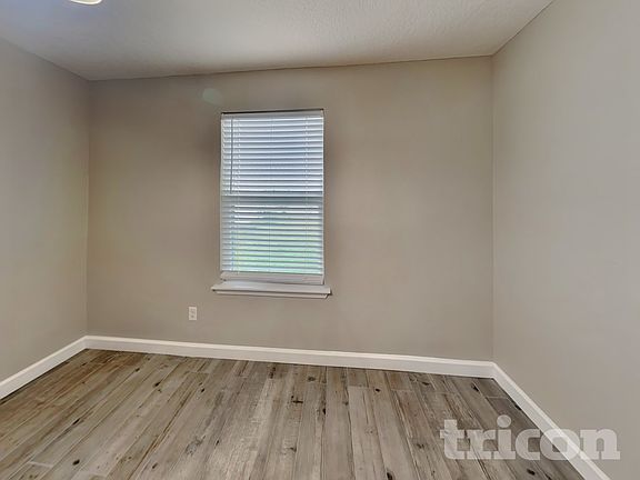 3rd image of 77089 Crosscut Way