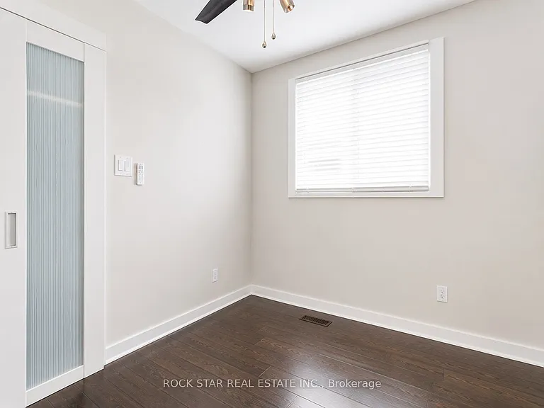 78 Billington Cres #UPPER — Photo 14