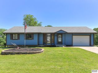 8301 S 39th St, Bellevue, NE 68147