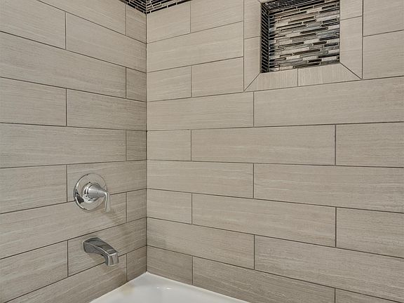 5th image of 2645 W Carmen Ave APT 103