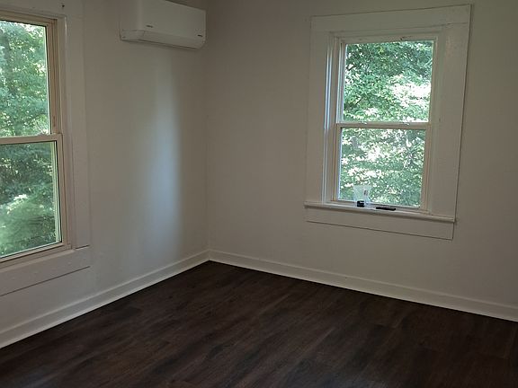 5th image of 300 N Meridian St