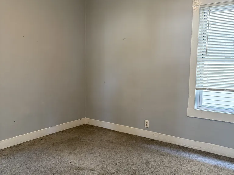 103 Tecumseh St #2 — Photo 5