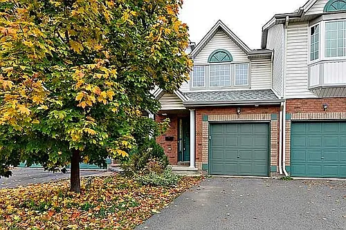 569 Neighbourhood Way Photo 1