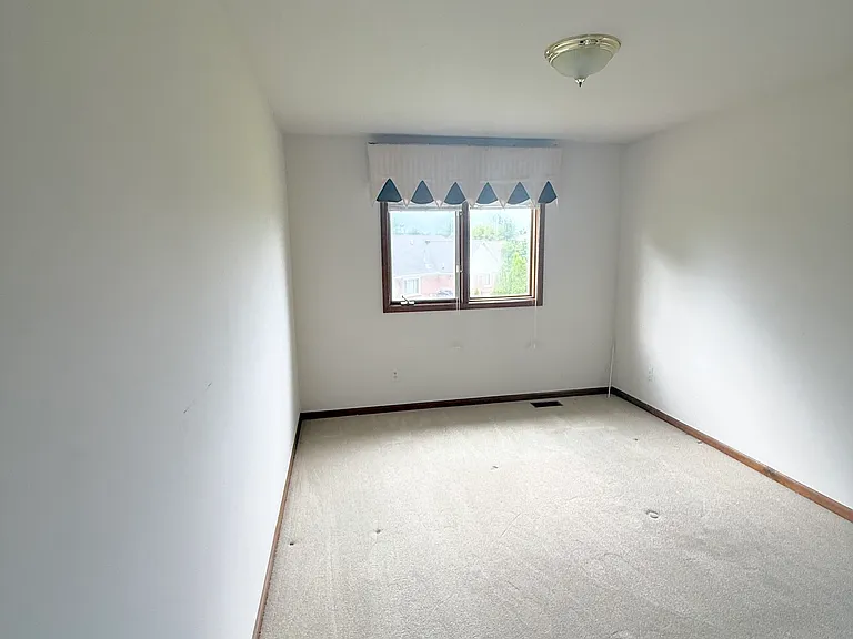 47715 Beacon Square Dr — Photo 6