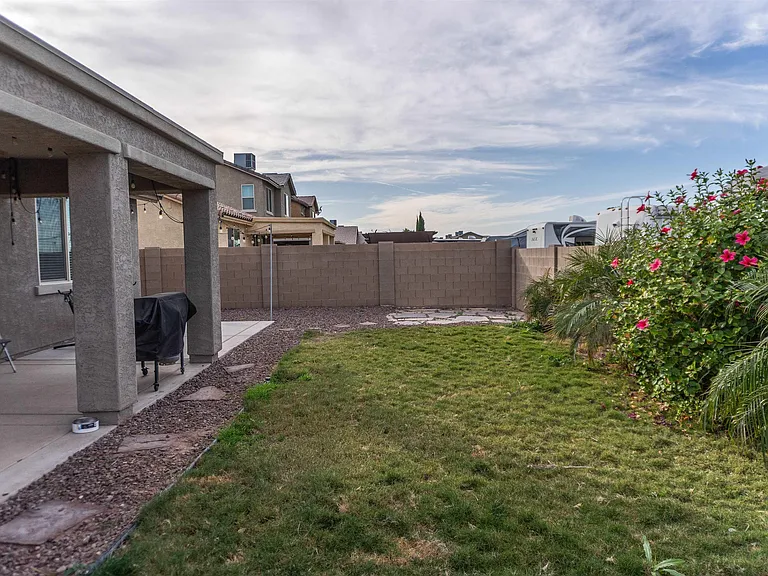 6722 E 35th St — Photo 12