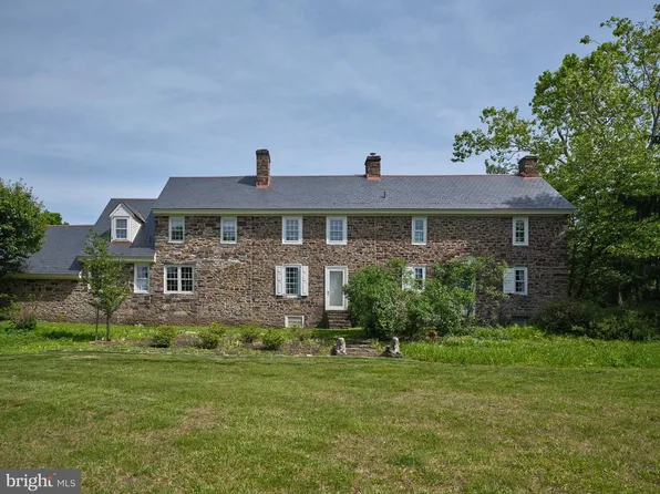 5550 Twin Silo Rd, Doylestown, PA 18902