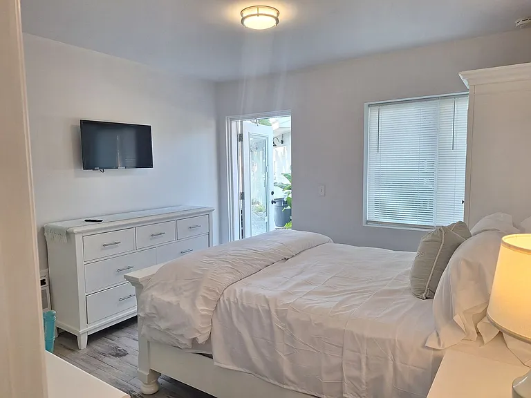 805 N Dixie Fwy #9 — Photo 10