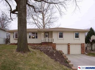 13619 Arbor St, Omaha, NE 68144