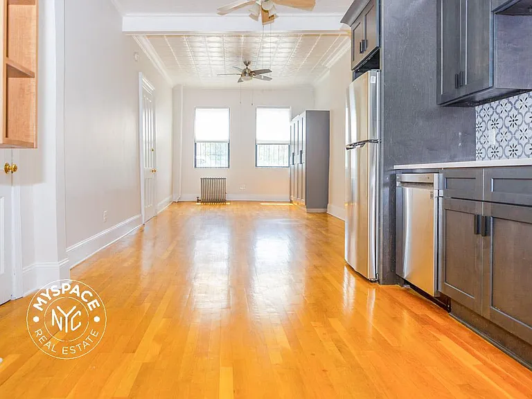 292 Van Buren St #1 — Photo 1