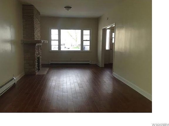 2nd image of 422 Parkdale Ave