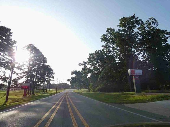 3rd image of 2301 N Thomasville Ave