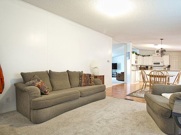 5th image of 239 Teel St