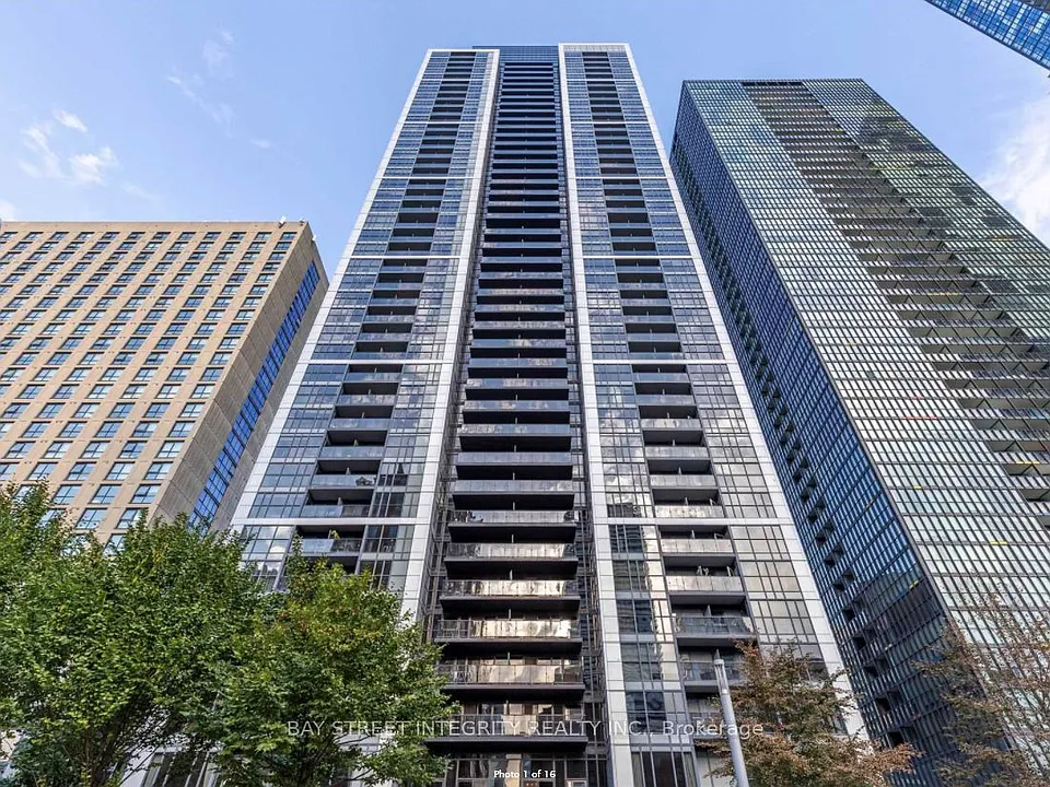 28 Ted Rogers Way #1705