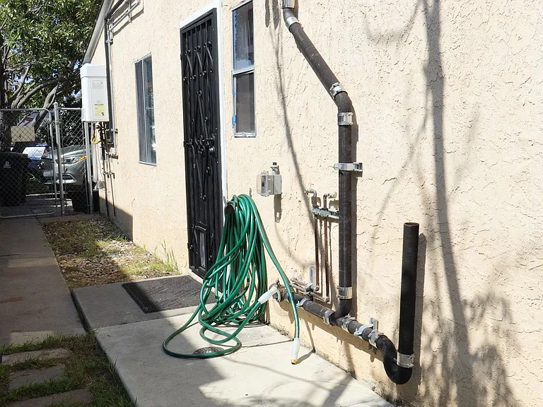 839 Colorado Ave #A — Photo 2