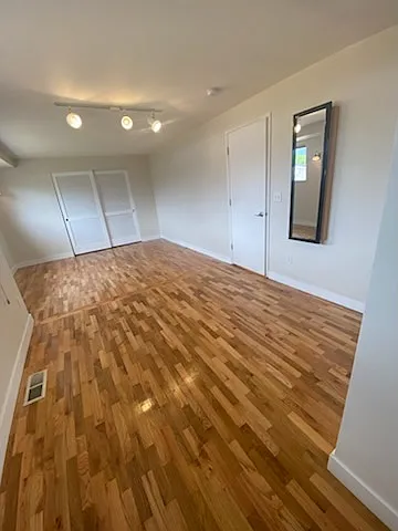 1050 Tacoma Ave NE — Photo 34