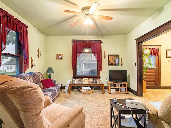 5th image of 3646 Boies Ave