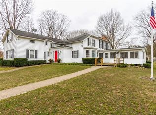 233 Taylor Rd, Honeoye Falls, NY 14472