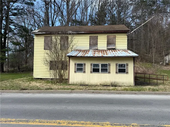 109 Augusta Rd, Oriskany Falls, NY 13425