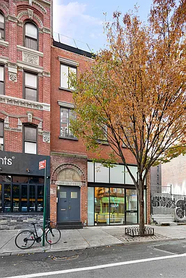 Rented by Compass | media 18