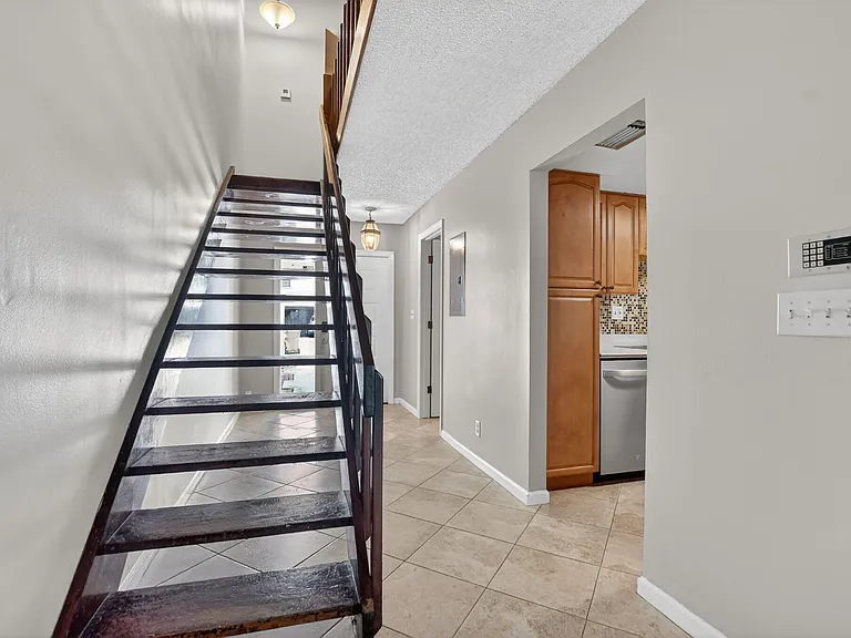 243 NW 45th Ave #243 — Photo 3