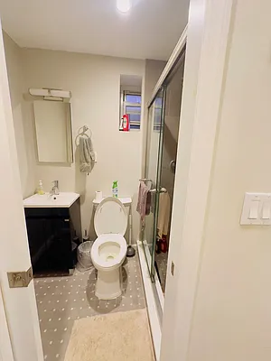 Rented by Point NYC | media 22