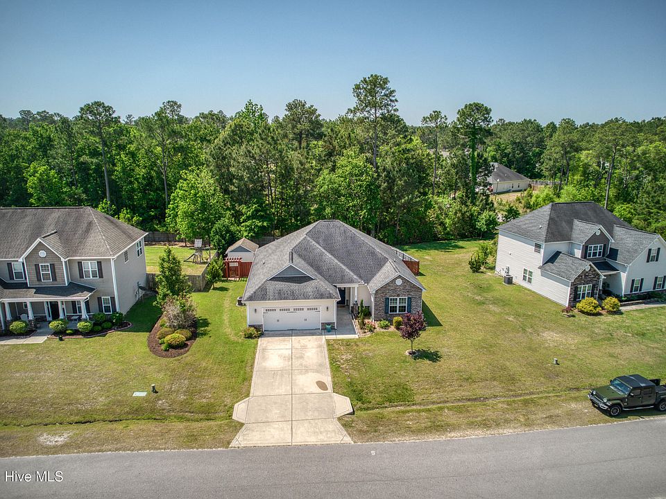 1st image of 40 Thatcher Drive