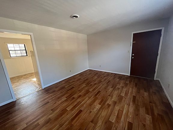 3rd image of 10 Lovell St NE APT 7