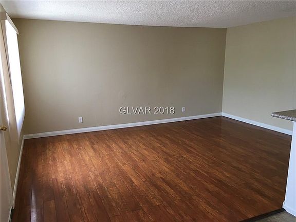 3rd image of 538 McKellar Cir APT D