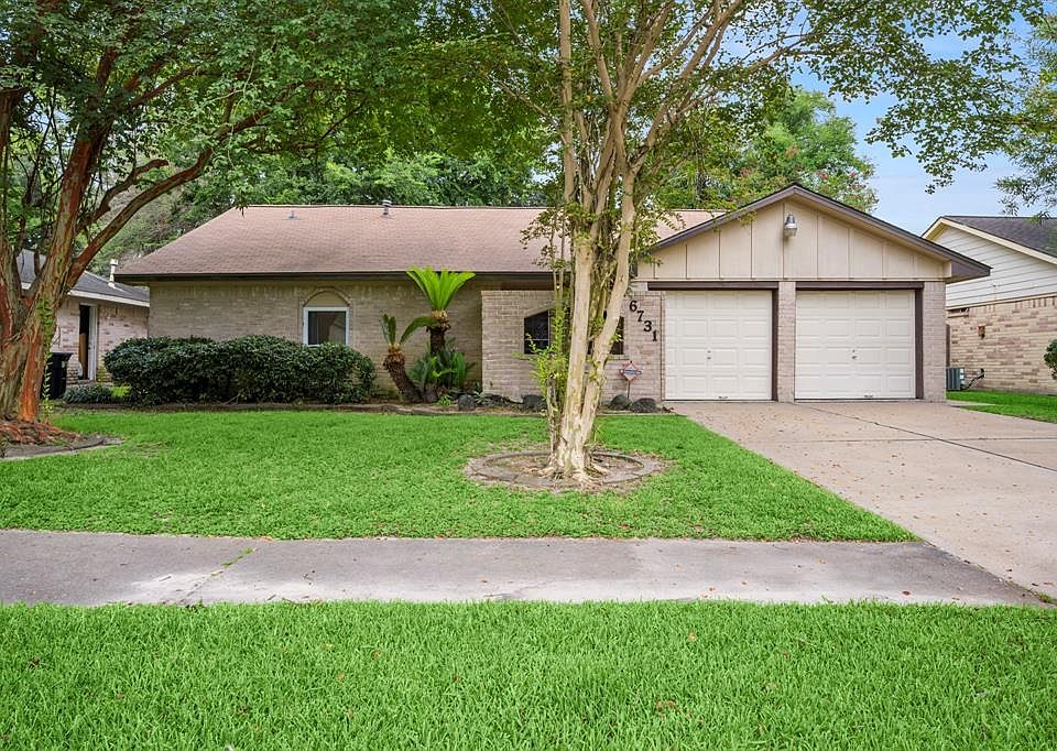 Welcome Home to 6731 Winding Trace!