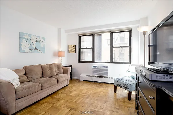 Sold by Town Residential | media 2