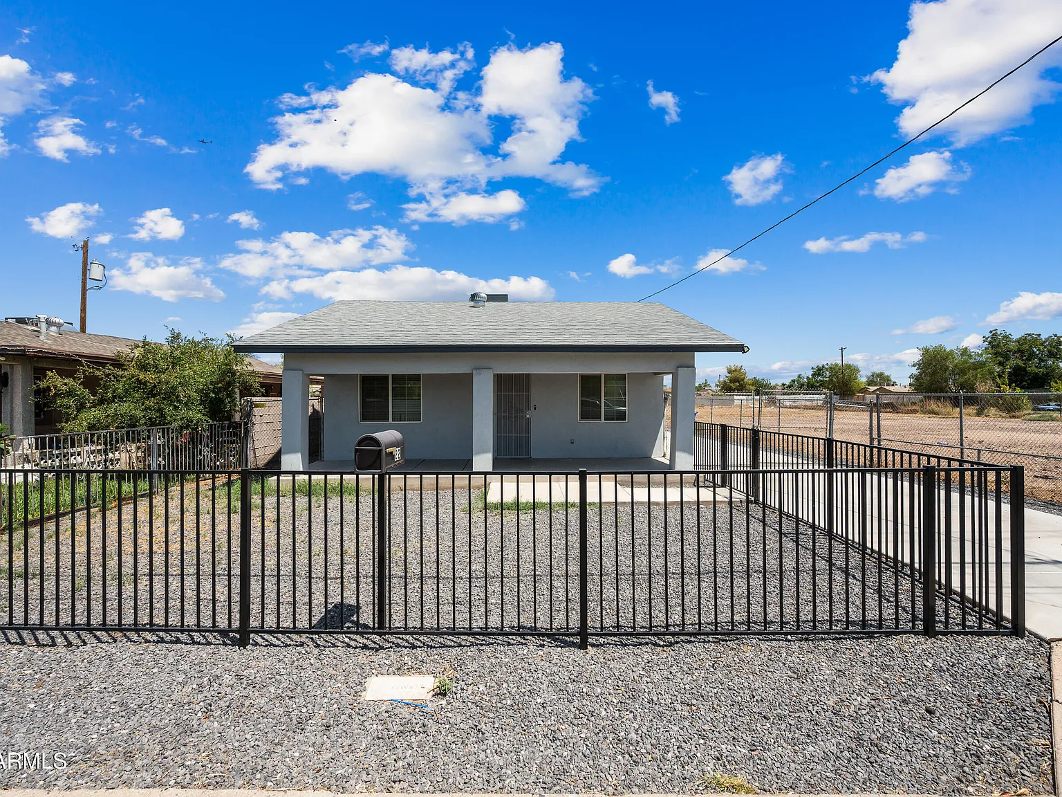 3 bed, 1.5 bath, 793 sqft, $1,495 — Photo 2