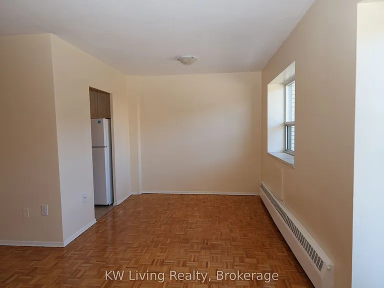 480 Lakeshore Rd E #309 — Photo 4