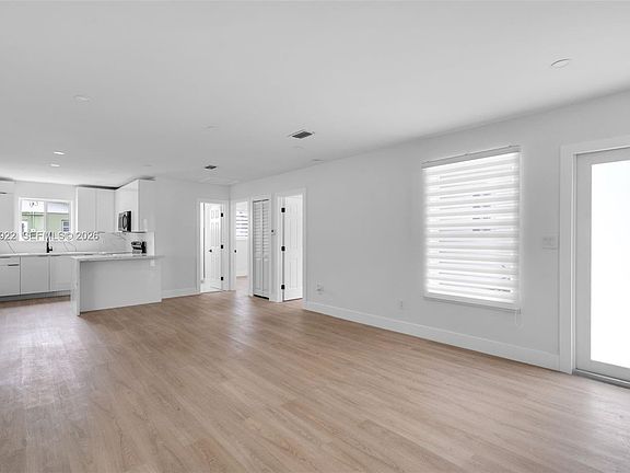 5th image of 17231 NW 24th Pl