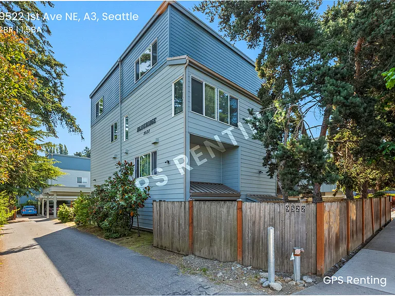 9522 1st Ave NE #A3 — Photo 30