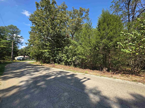 4th image of L-10 N Summit Ridge Dr #B