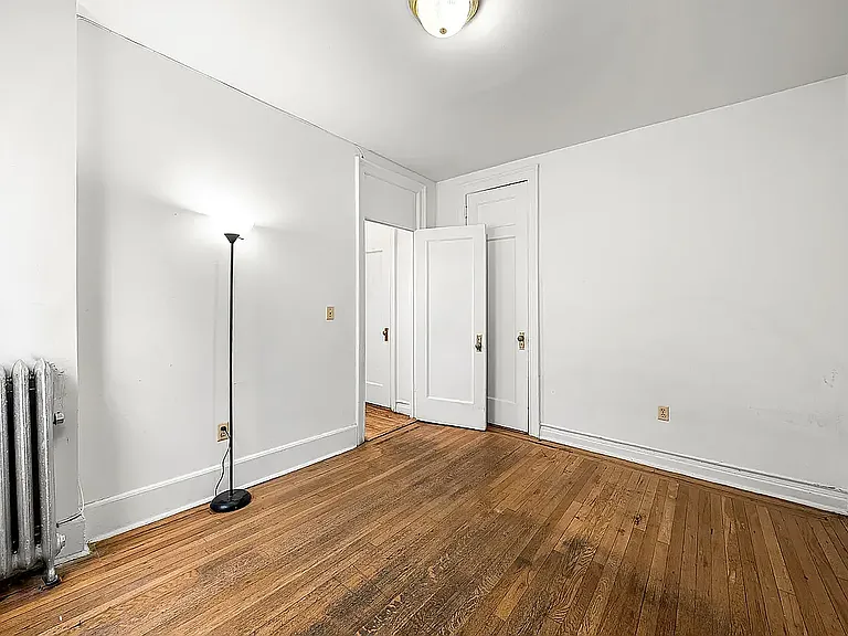 834 Riverside Dr #4E — Photo 8