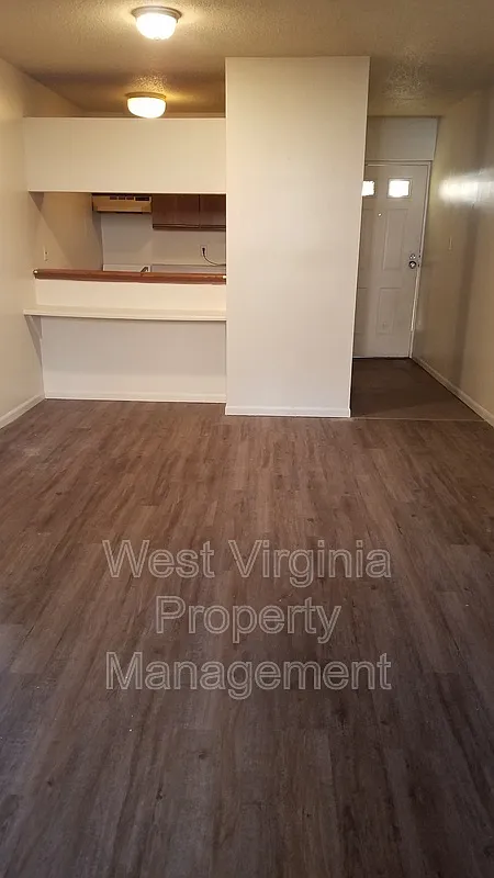 2 bed, 1.0 bath, $850 — Photo 3