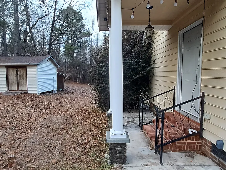 211 Sheffield Ct — Photo 26