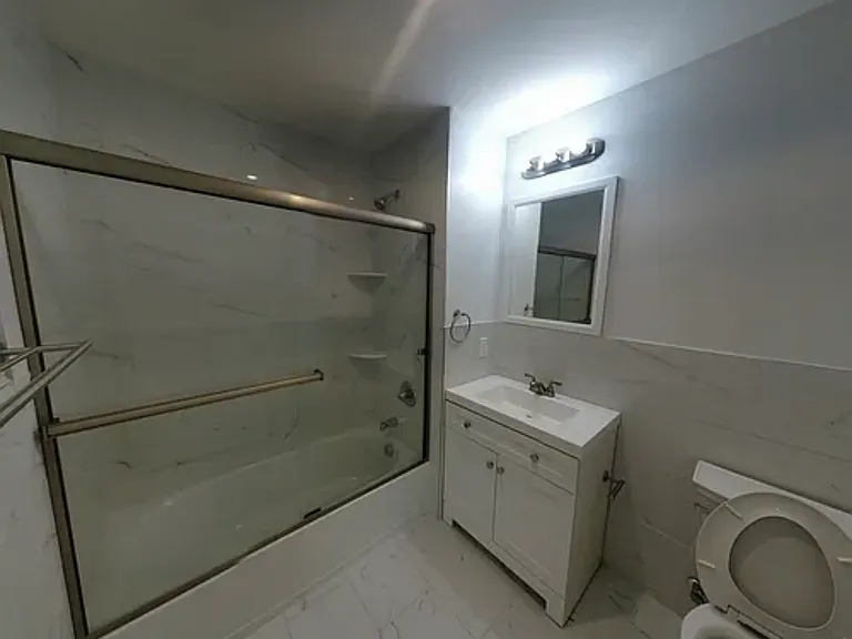 182 Carroll St #403 — Photo 9