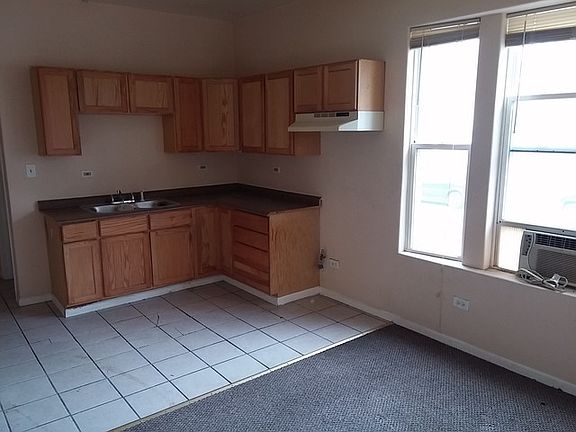 4th image of 7300 S Langley Ave