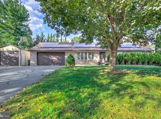 912 Perry Rd, Lititz, PA 17543