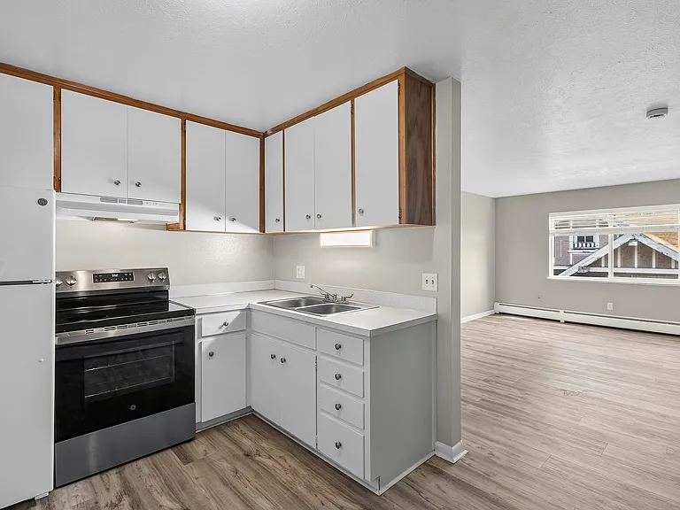 1443 N Monroe St — Photo 30