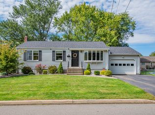 17 Spruce St, Middletown, CT 06457