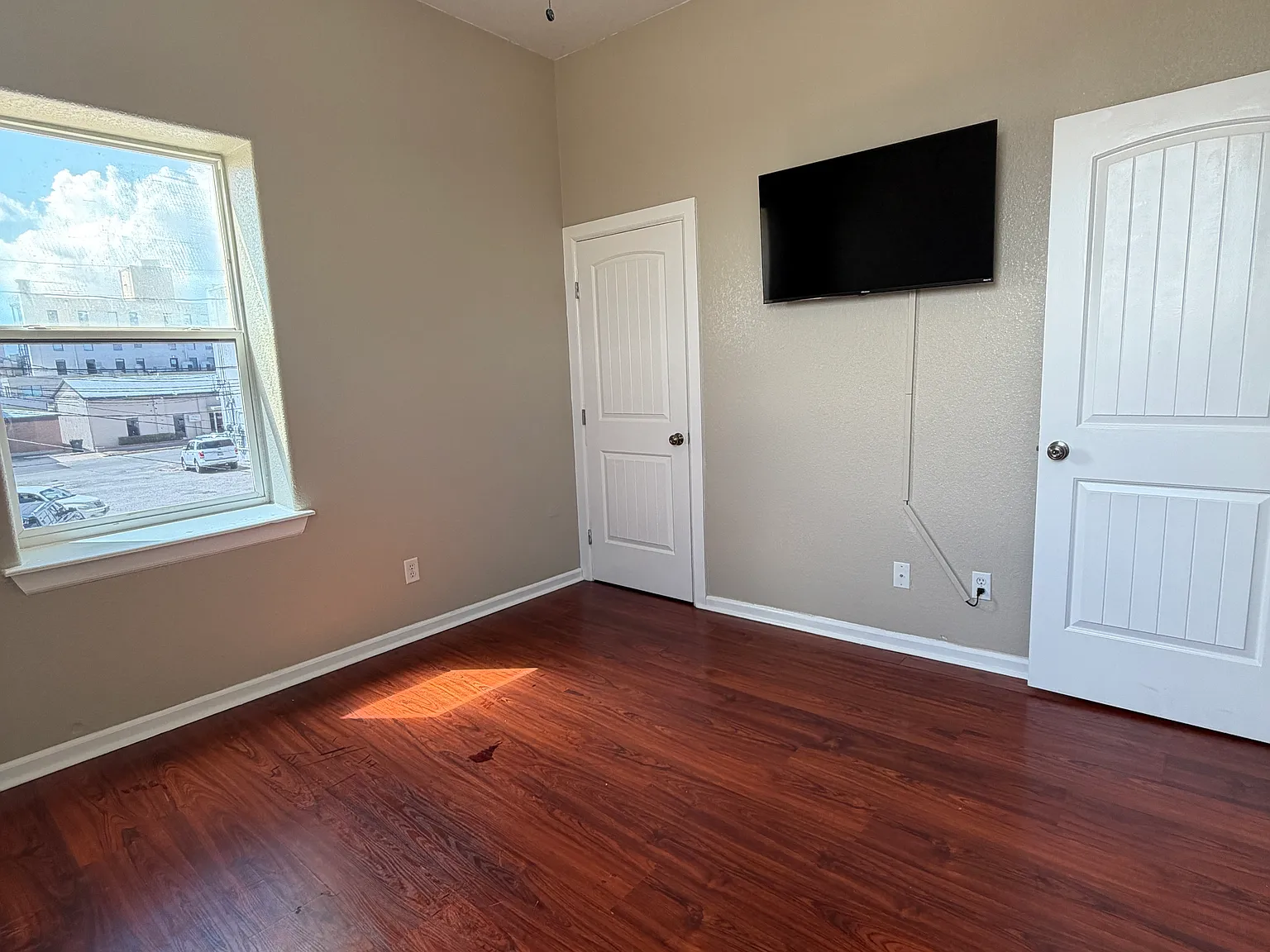 2 bed, 750 sqft, $1,295 — Photo 3